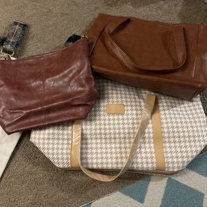 Lot of 3 unbranded bags - weekender/travel bag, messenger/crossbody & a tote